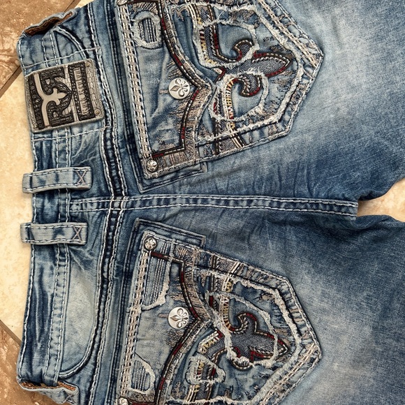 Light blue ripped rock revival jeans size 32-32 - Picture 3 of 6